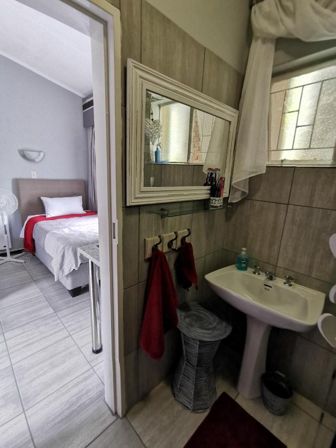 Stew S Room Полокване Екстериор снимка