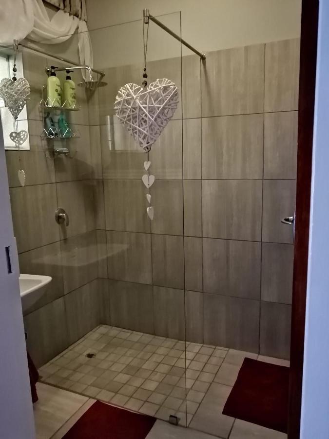 Stew S Room Полокване Екстериор снимка